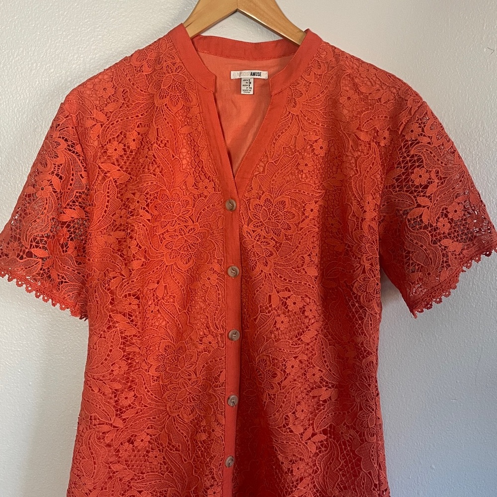 Amuse Society Coral Button-Down Lace Dress Size Small - Picture 2 of 9